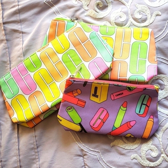 💲5 w/ purchase Misc Clinique Bags - Picture 1 of 4